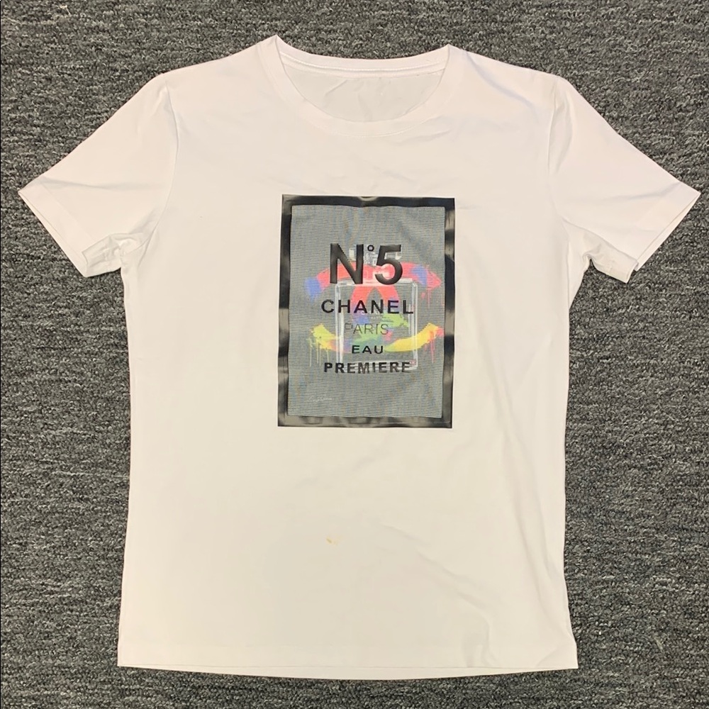 New White Graphic Women's Tee-shirt